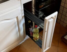 Aménagement d'anciens meubles de cuisine à Mougins (06)