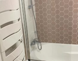 Remplacement d'une baignoire à fond plat à LA COLLE SUR LOUP