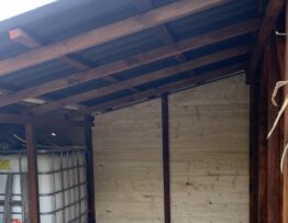Un abri de jardin sur mesure pour une remorque à Roquefort les pins